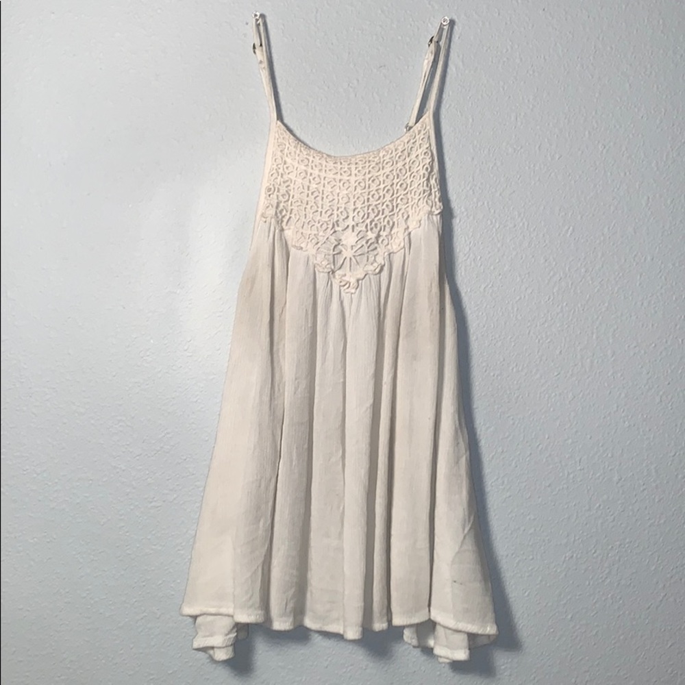 Women white summer tank